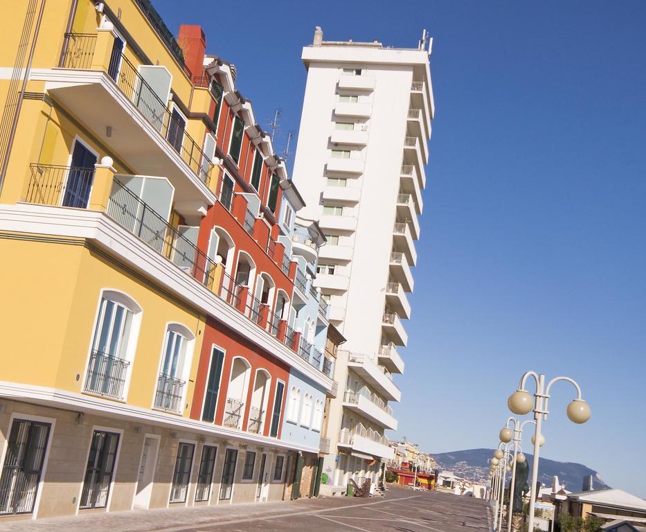 Bianchi Hotel & Residence Порто Реканати Стая снимка