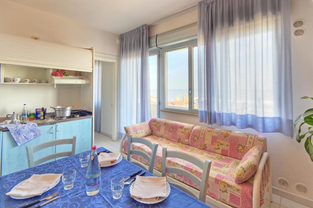 Bianchi Hotel & Residence Порто Реканати Екстериор снимка